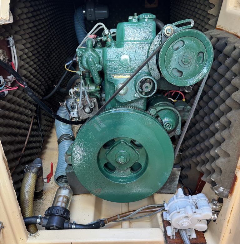 Moteur (accès depuis le carré) 2.jpeg